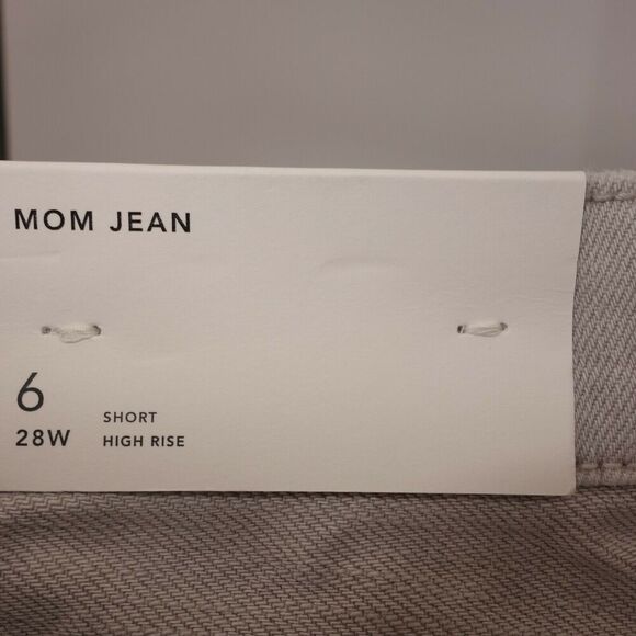 NEW American Eagle High Rise Mom Jeans Ripped Distressed Gray 6 Short - Picture 9 of 11